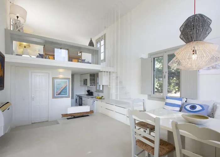 Vila Aphrodite - Elegant Villa, Sea Views, Designer Renovation Ambelas