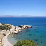 Villa Aphrodite - Elegant Villa, Sea Views, Designer Renovation