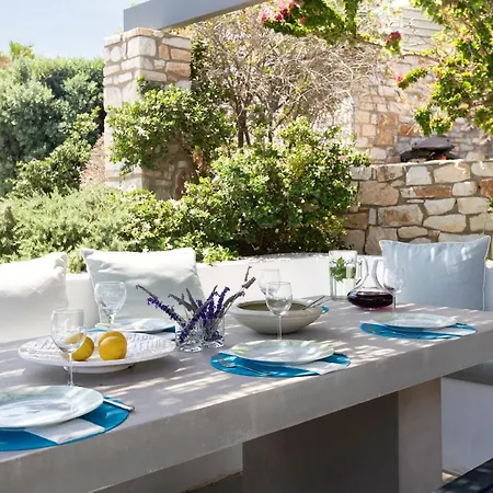 Villa Aphrodite - Elegant Villa, Sea Views, Designer Renovation *