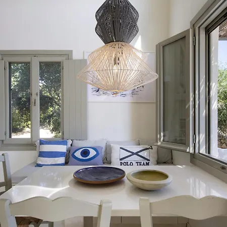 Aphrodite - Elegant Villa, Sea Views, Designer Renovation * Αμπελάς