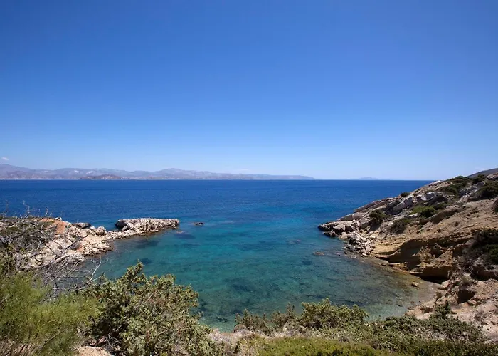 Aphrodite - Elegant Villa, Sea Views, Designer Renovation ヴィラ *